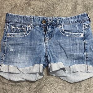•jean shorts•